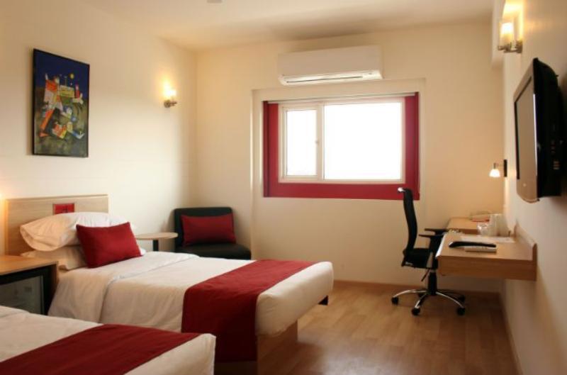 Red Fox By Lemon Tree Hotels, Sector 60, Gurugram Γκουργκάον Εξωτερικό φωτογραφία